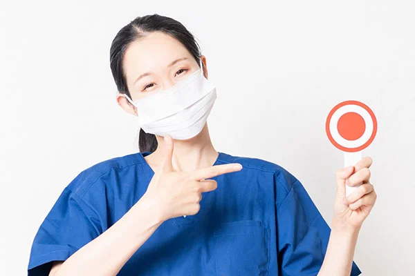 口臭のセルフチェック方法